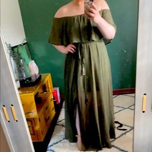Green off the shoulder maxi dress
